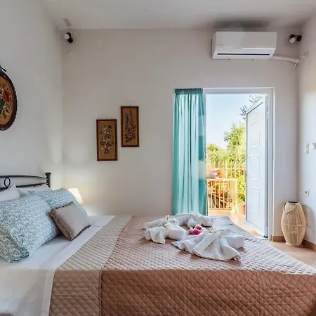 Summer Rose Garden Getaway - A Step To The Beach Kalamata Exterior photo