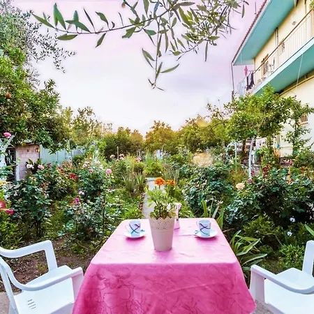 Summer Rose Garden Getaway - A Step To The Beach Kalamata Exterior photo